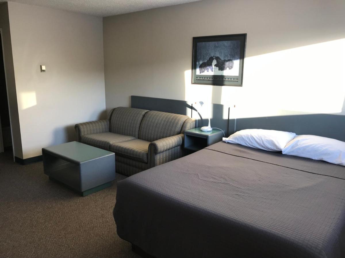 Plains Motor Inn Stettler Exterior foto
