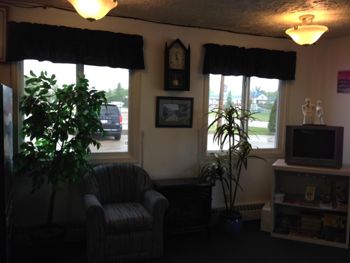 Plains Motor Inn Stettler Exterior foto